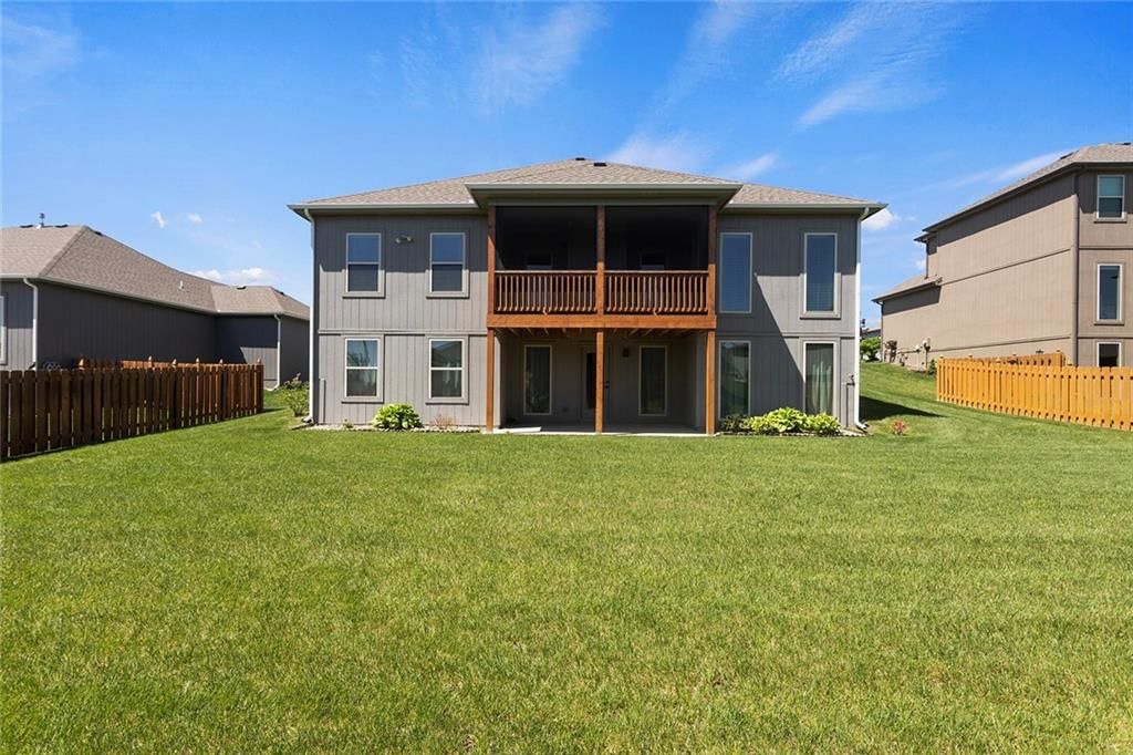 10823 N Corrington Avenue — photo 34