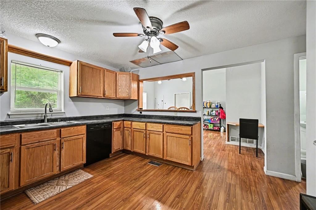 226 Clayton Street — photo 11