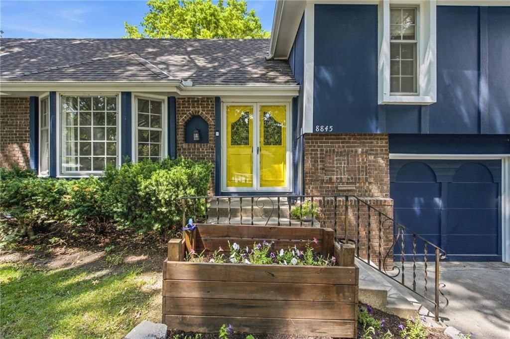 8845 Nall Avenue — photo 2