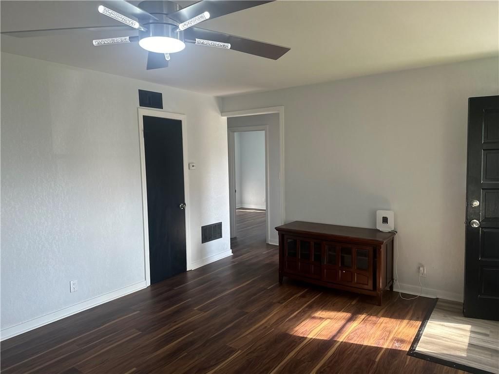 1311 S CRANE Street — photo 8