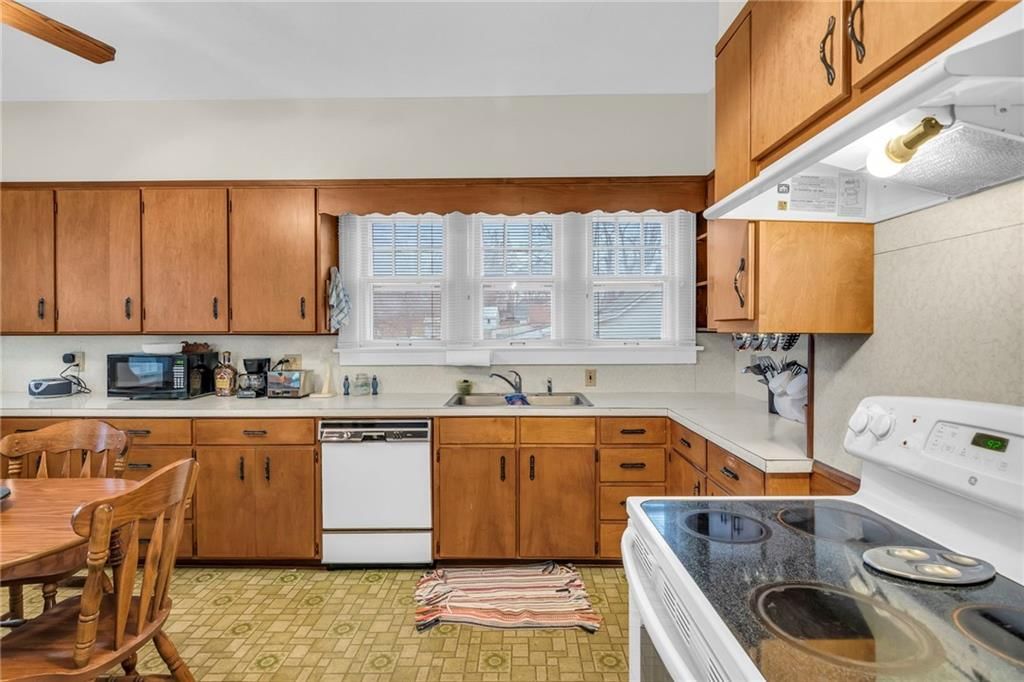 200 N Jefferson Street — photo 9