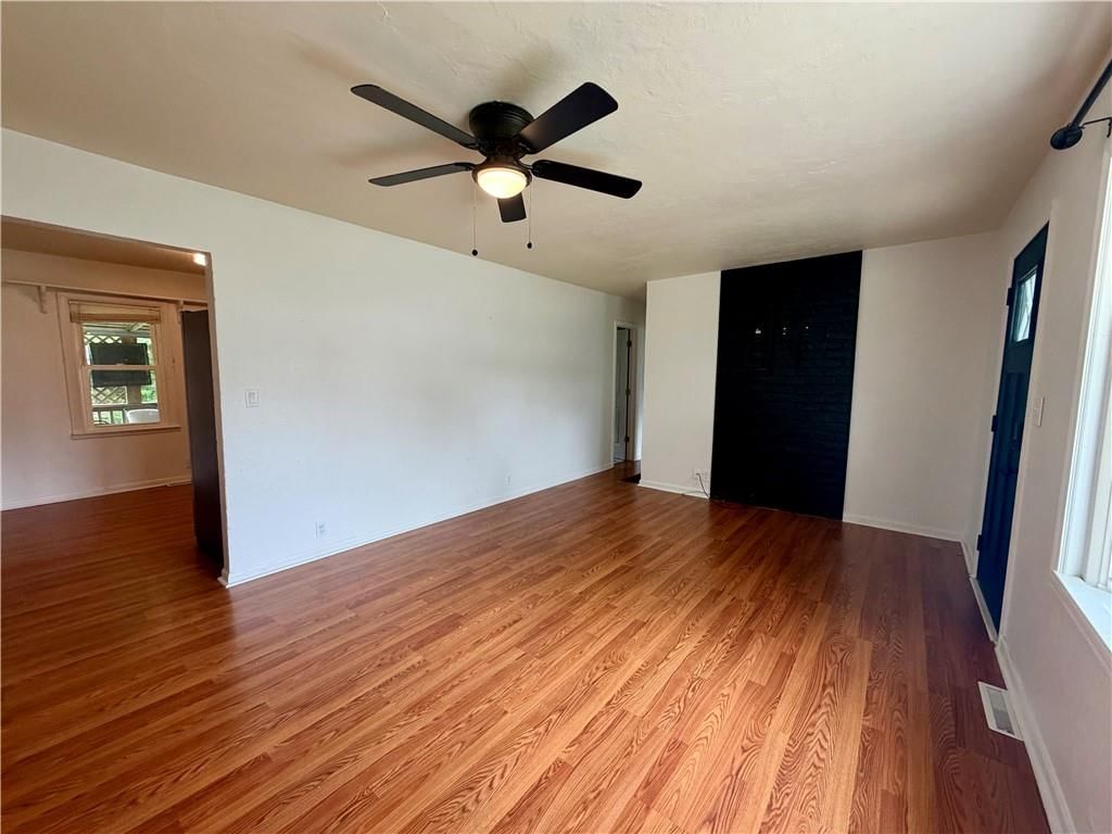 205 Hostetter Street — photo 6