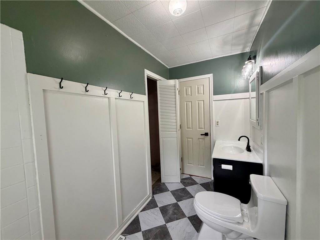 205 Hostetter Street — photo 12