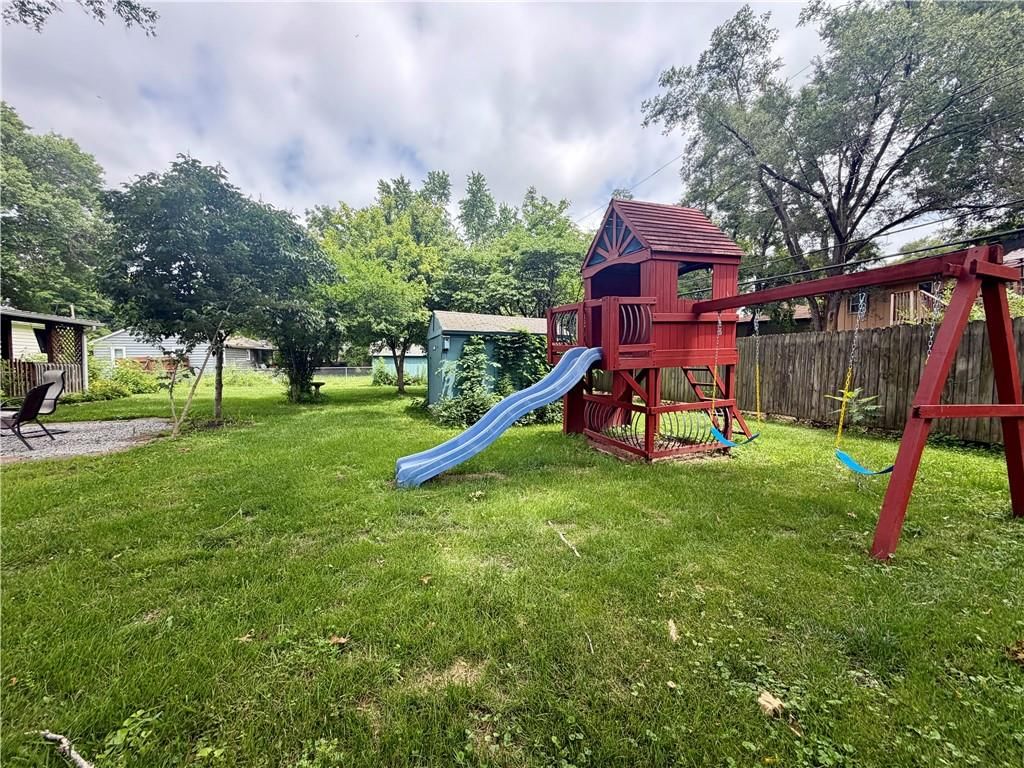 205 Hostetter Street — photo 32