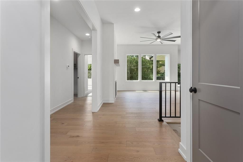 6402 NW 96th Terrace — photo 3