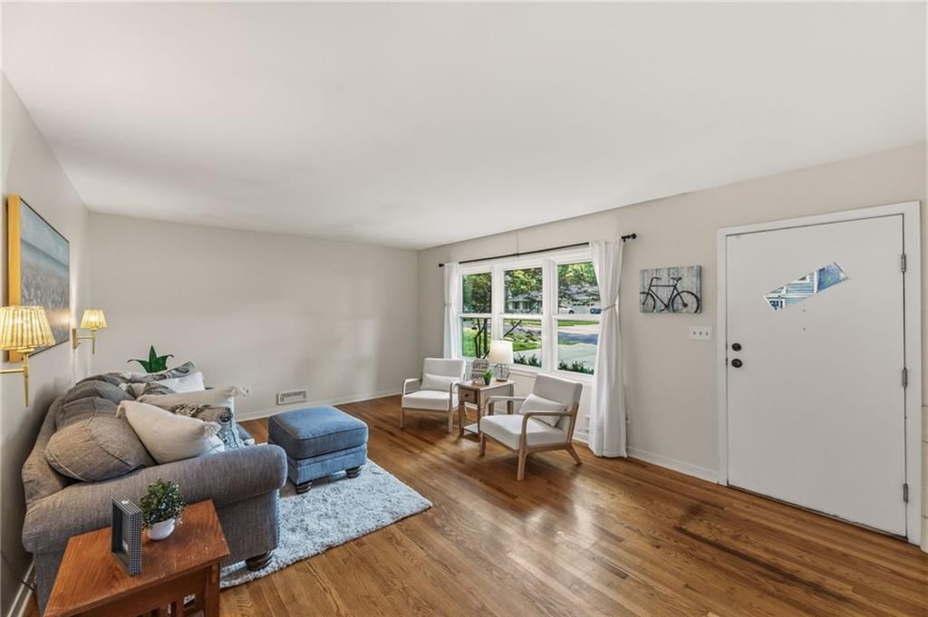 5519 W 101st Street — photo 13