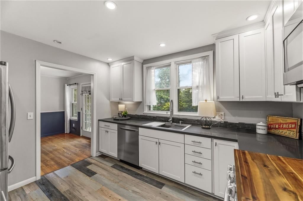 5519 W 101st Street — photo 16