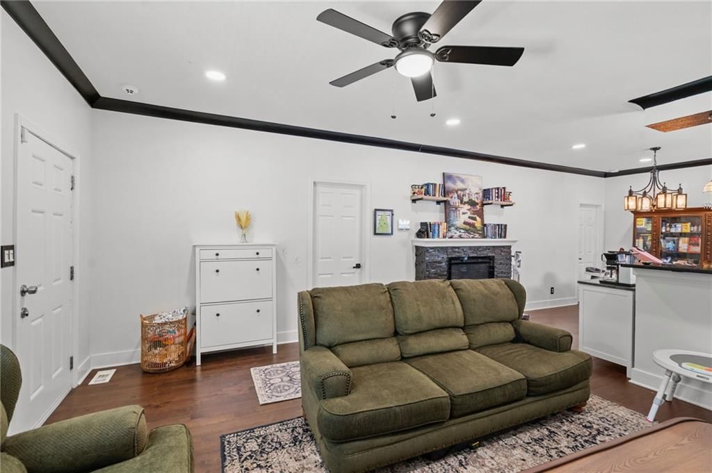 919 Pottawatomie Street — photo 7