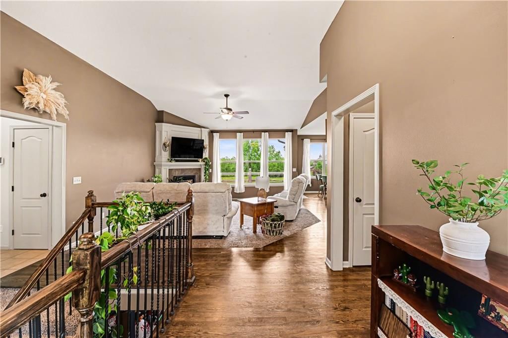 11408 Kimball Avenue — photo 5