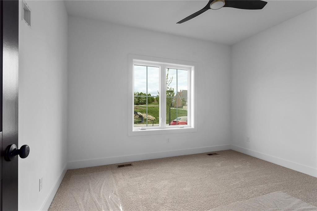 9737 N Lucerne Avenue — photo 6