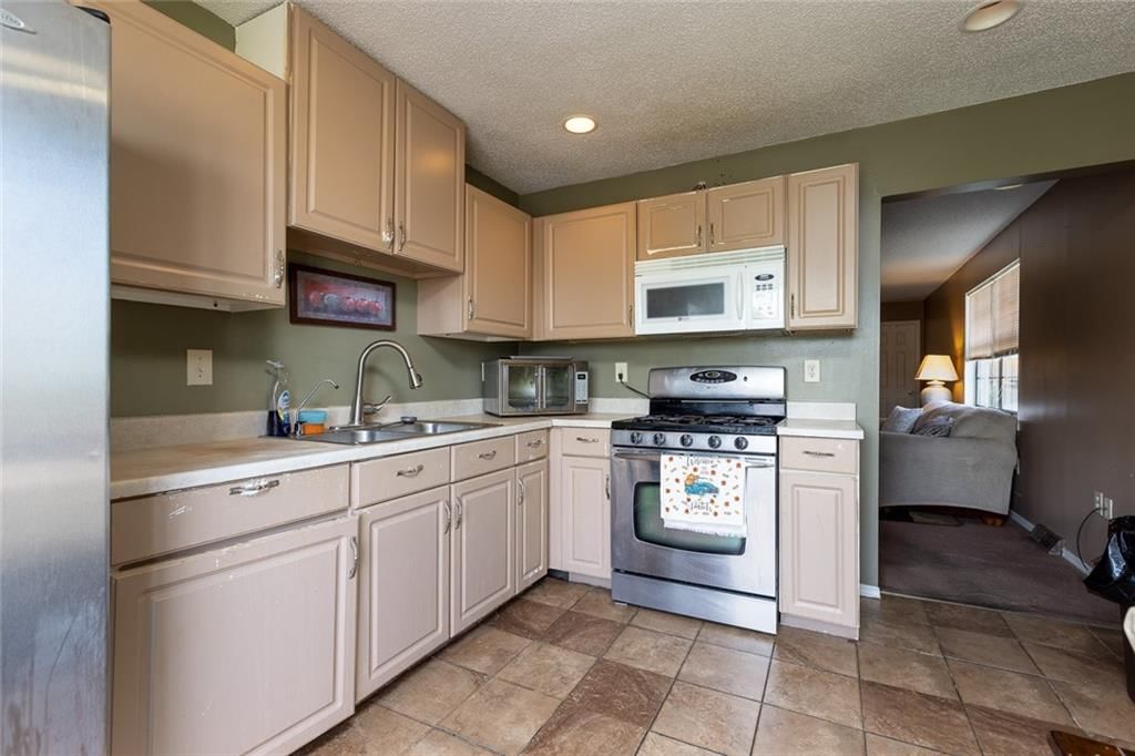 5321 NW 87th Court — photo 10