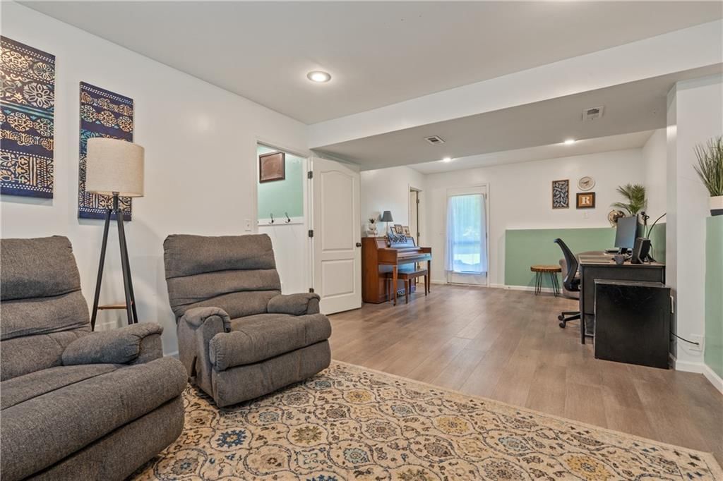 11424 N Ditzler Avenue — photo 27