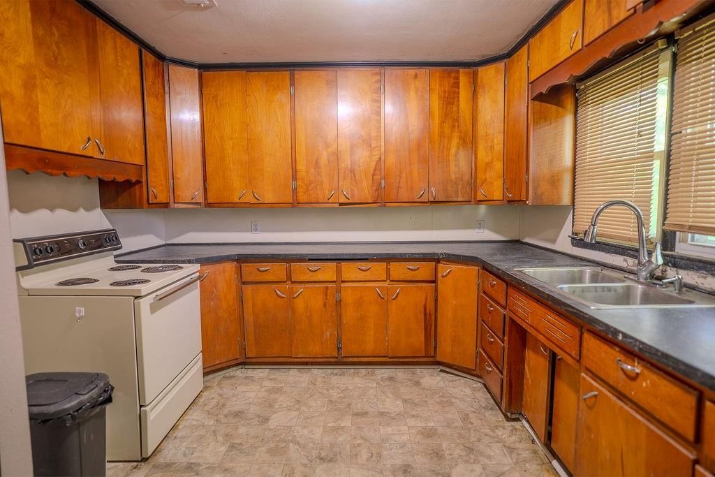 442 128th Terrace — photo 34