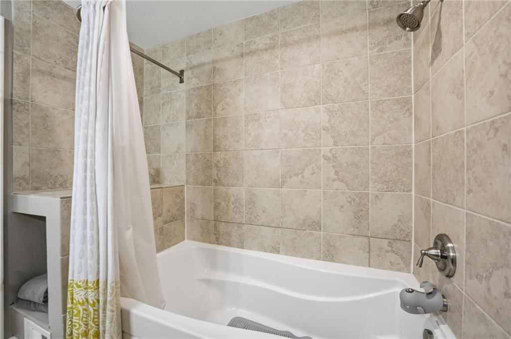 15107 W 83rd Terrace — photo 30