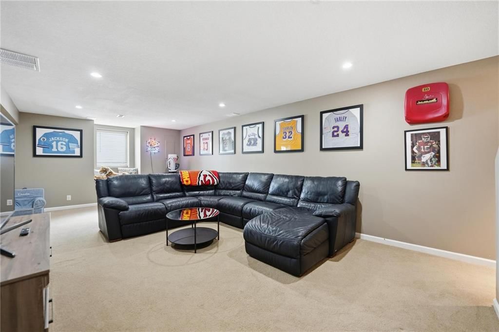 15107 W 83rd Terrace — photo 33