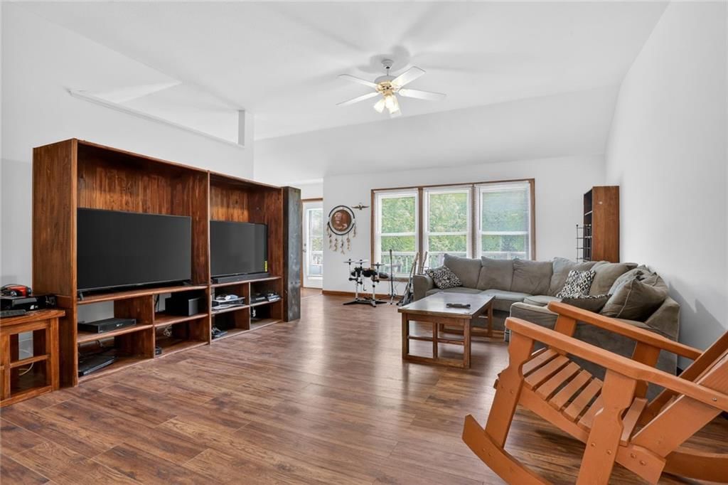 417 N Cherry Street — photo 2