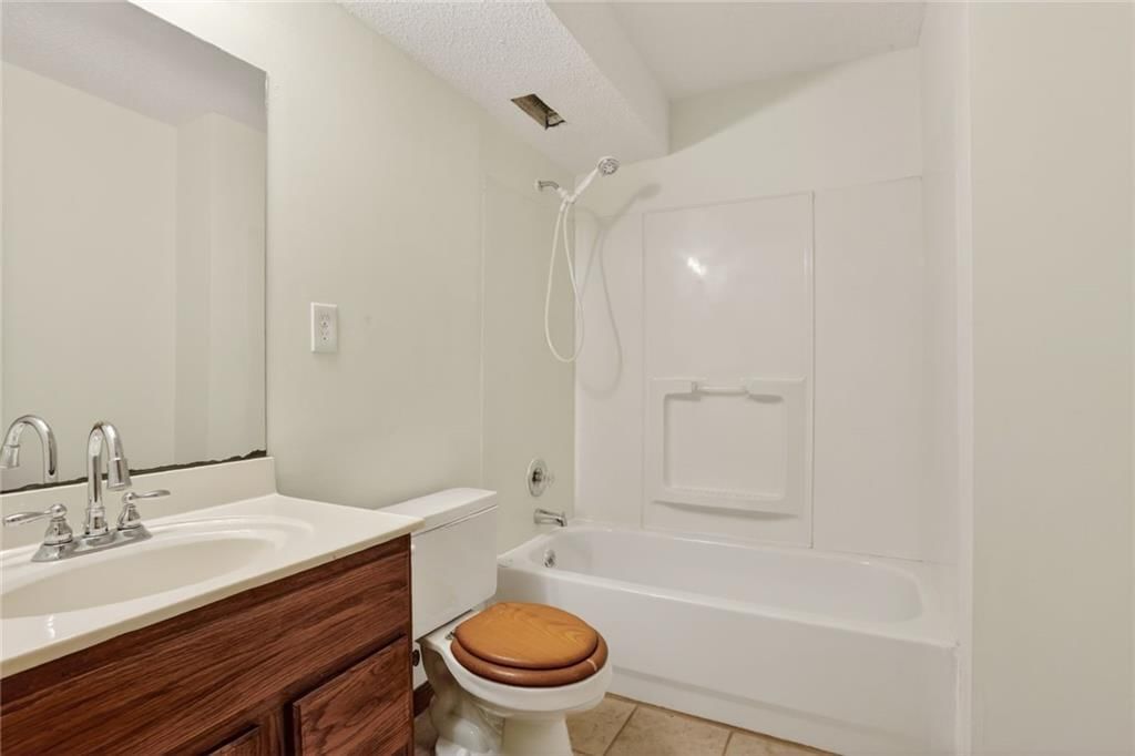 417 N Cherry Street — photo 18