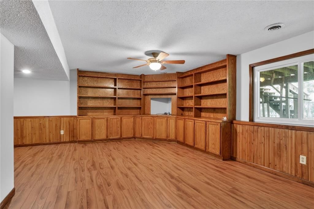 417 N Cherry Street — photo 20