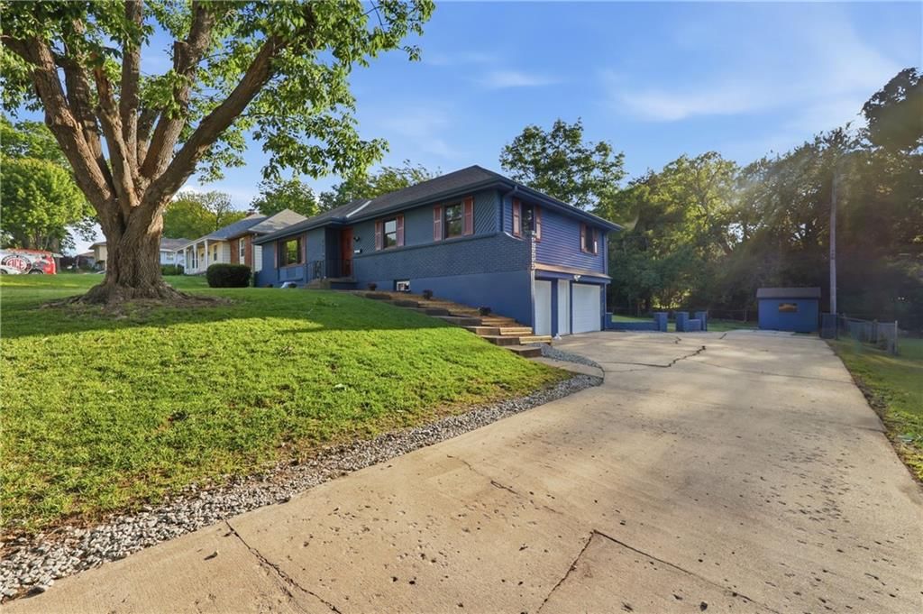 6518 Sterling Avenue — photo 2