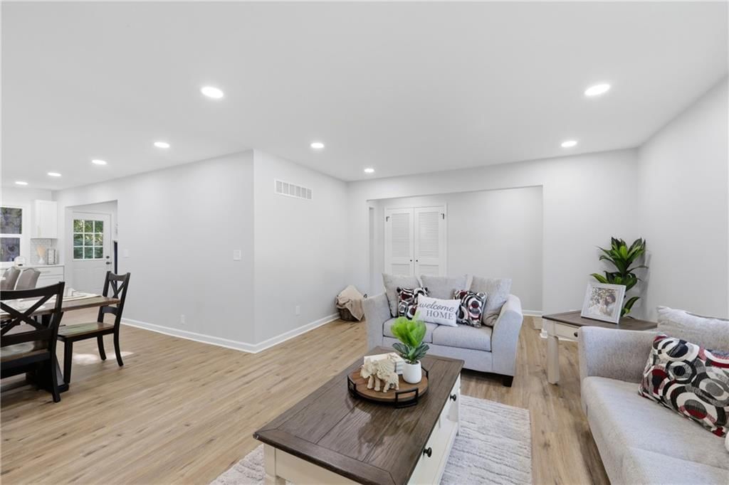 6518 Sterling Avenue — photo 6