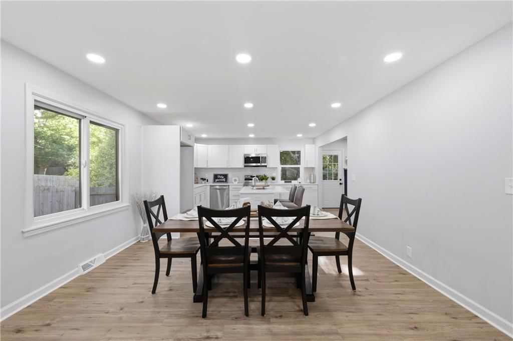 6518 Sterling Avenue — photo 8
