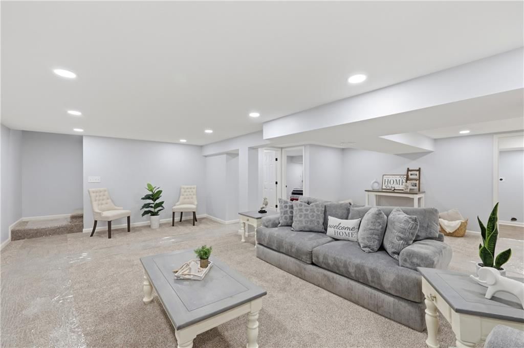 6518 Sterling Avenue — photo 24