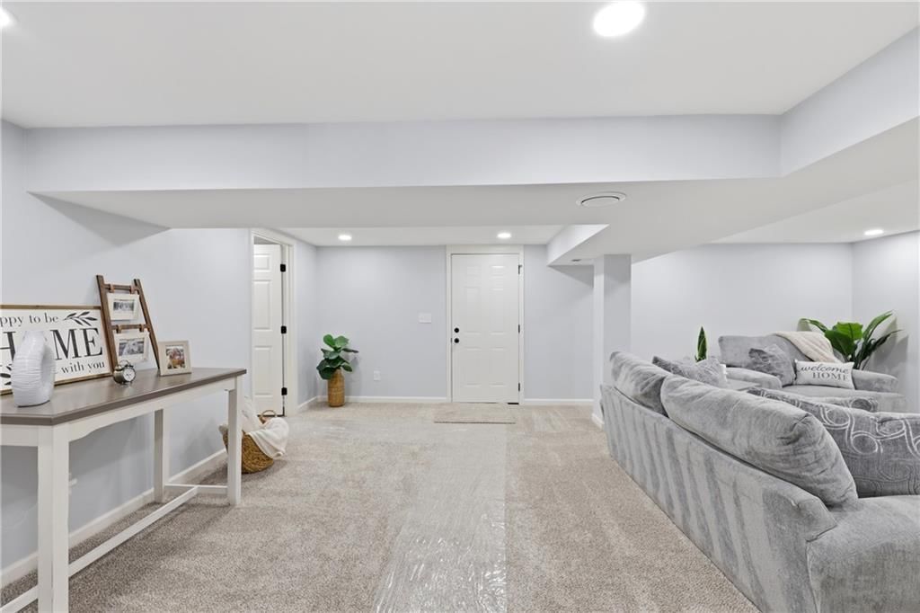 6518 Sterling Avenue — photo 25