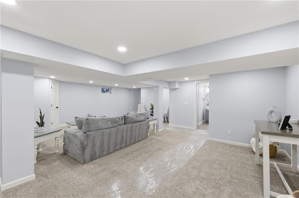 6518 Sterling Avenue — photo 26
