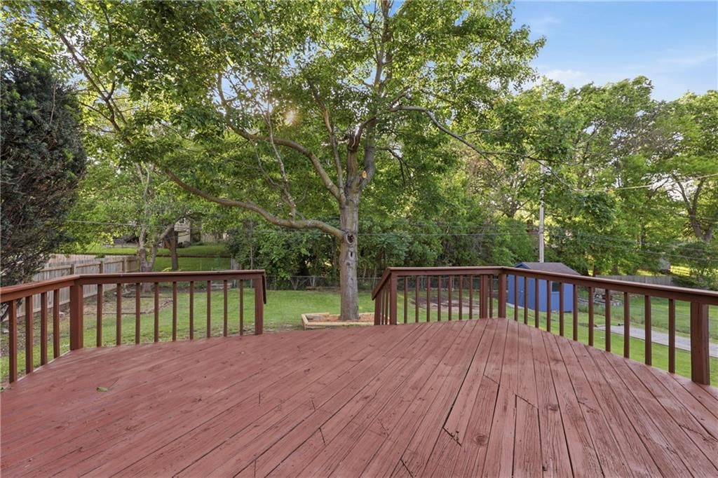 6518 Sterling Avenue — photo 28