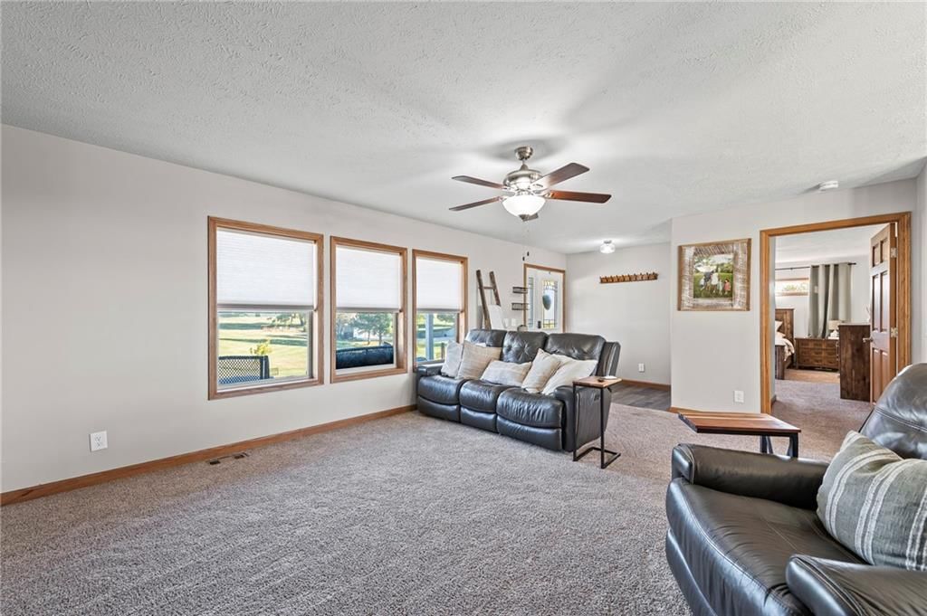 27455 Stephanie Lane — photo 6