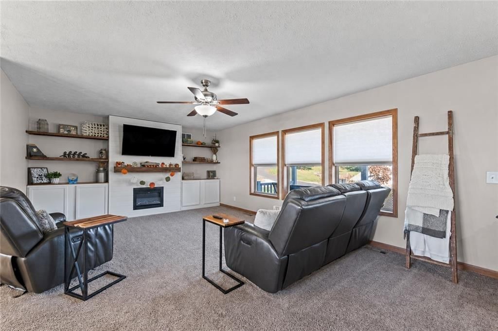 27455 Stephanie Lane — photo 8