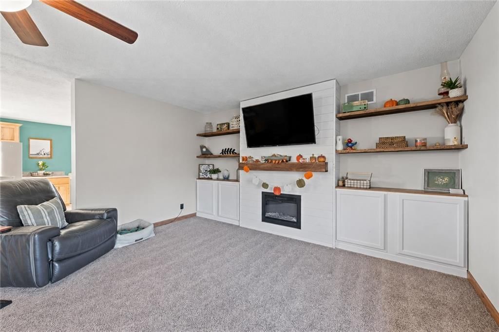 27455 Stephanie Lane — photo 9