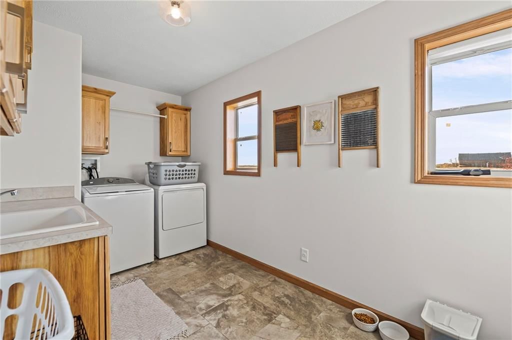 27455 Stephanie Lane — photo 30