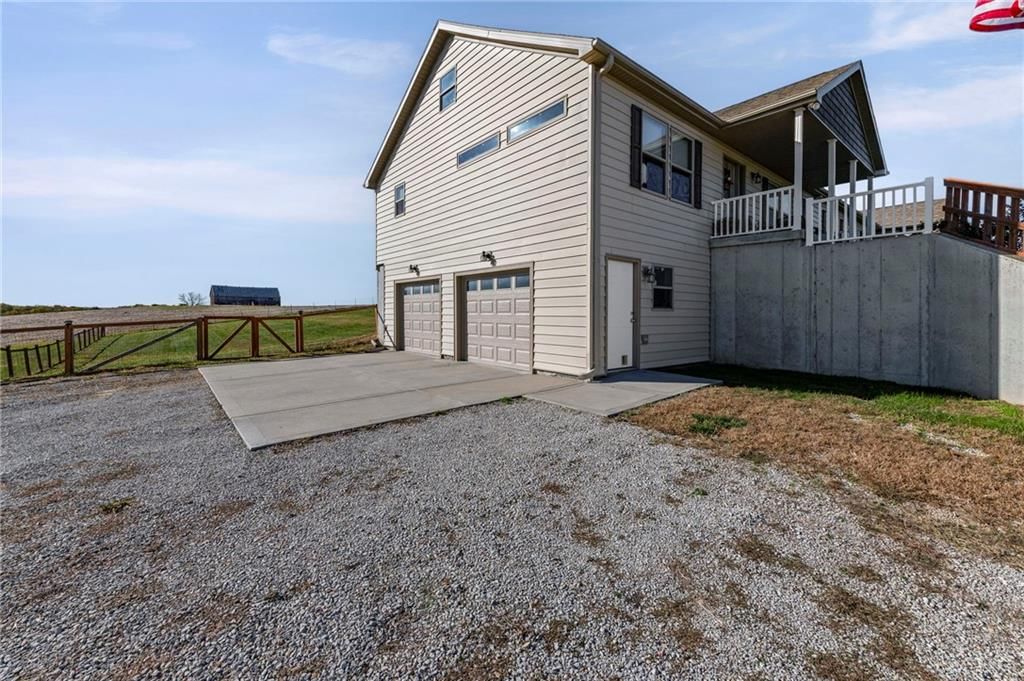 27455 Stephanie Lane — photo 41