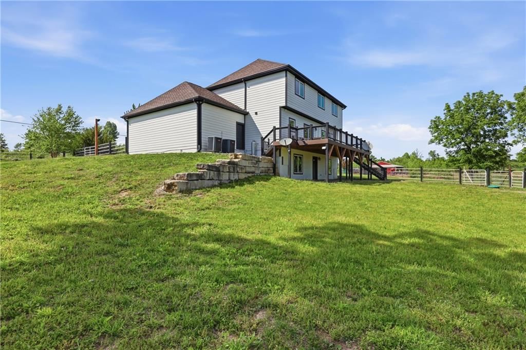 18411 Linwood Road — photo 47