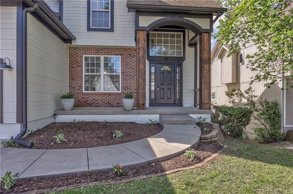 1172 WHITE OAK Lane — photo 3