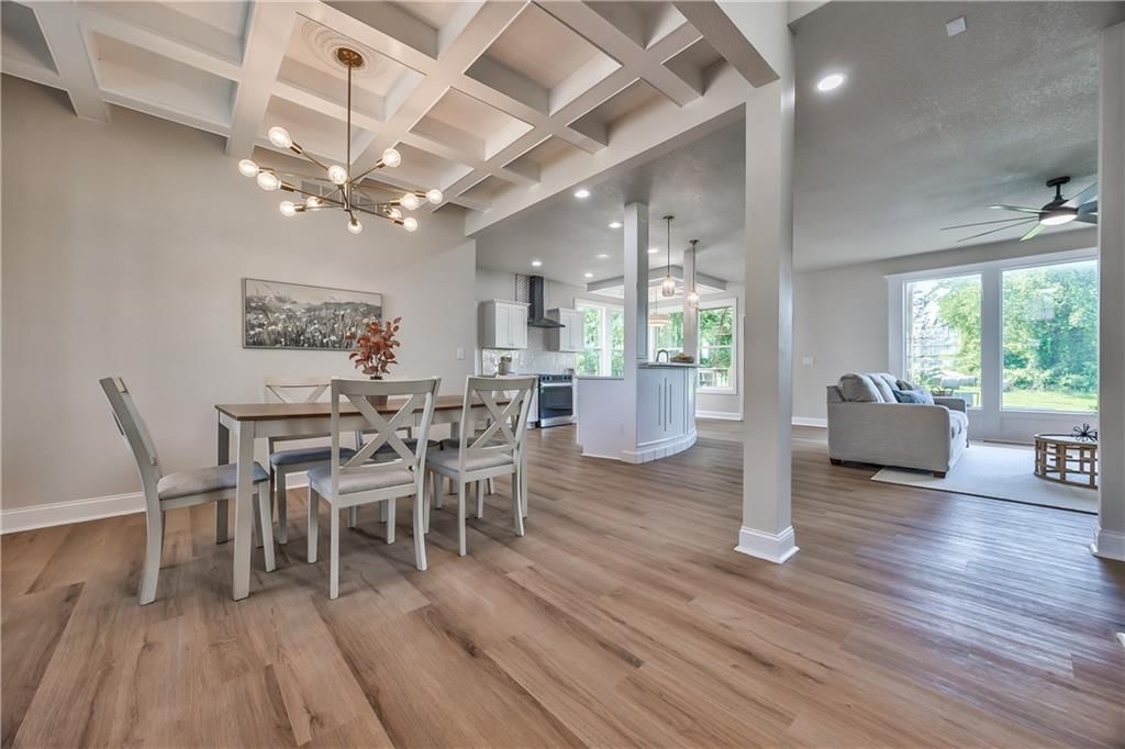 1172 WHITE OAK Lane — photo 8