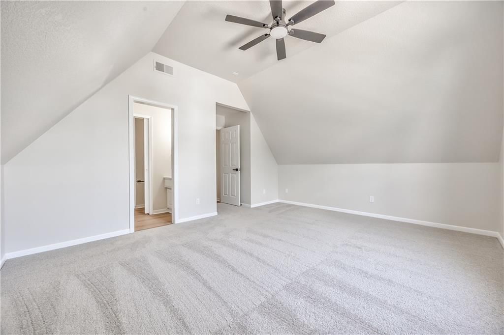 1172 WHITE OAK Lane — photo 40
