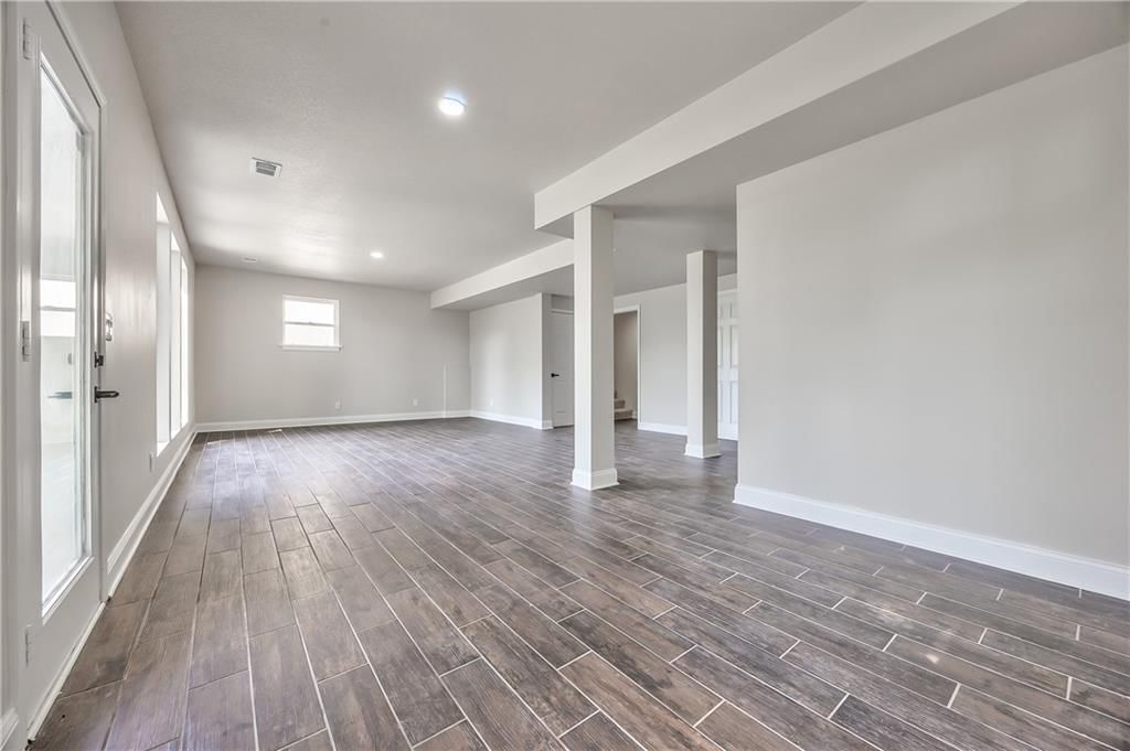1172 WHITE OAK Lane — photo 46