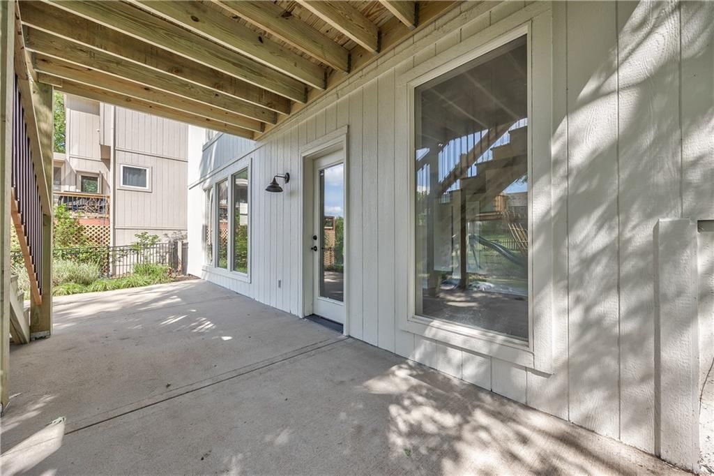 1172 WHITE OAK Lane — photo 53