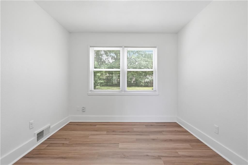 2706 W 79th Street — photo 8