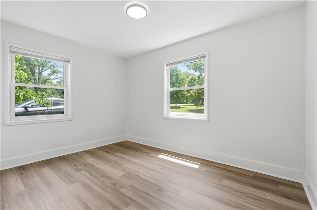 2706 W 79th Street — photo 10