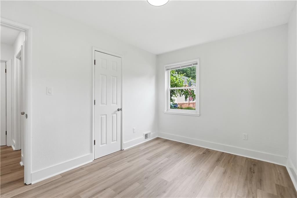 2706 W 79th Street — photo 11