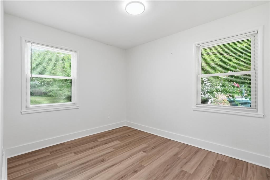 2706 W 79th Street — photo 13