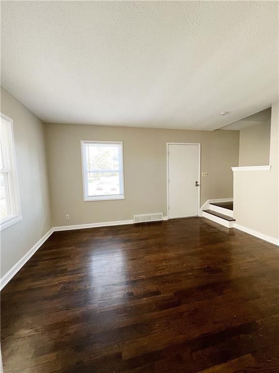 9512 Charlotte Street — photo 6