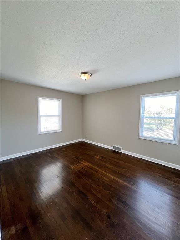 9512 Charlotte Street — photo 9