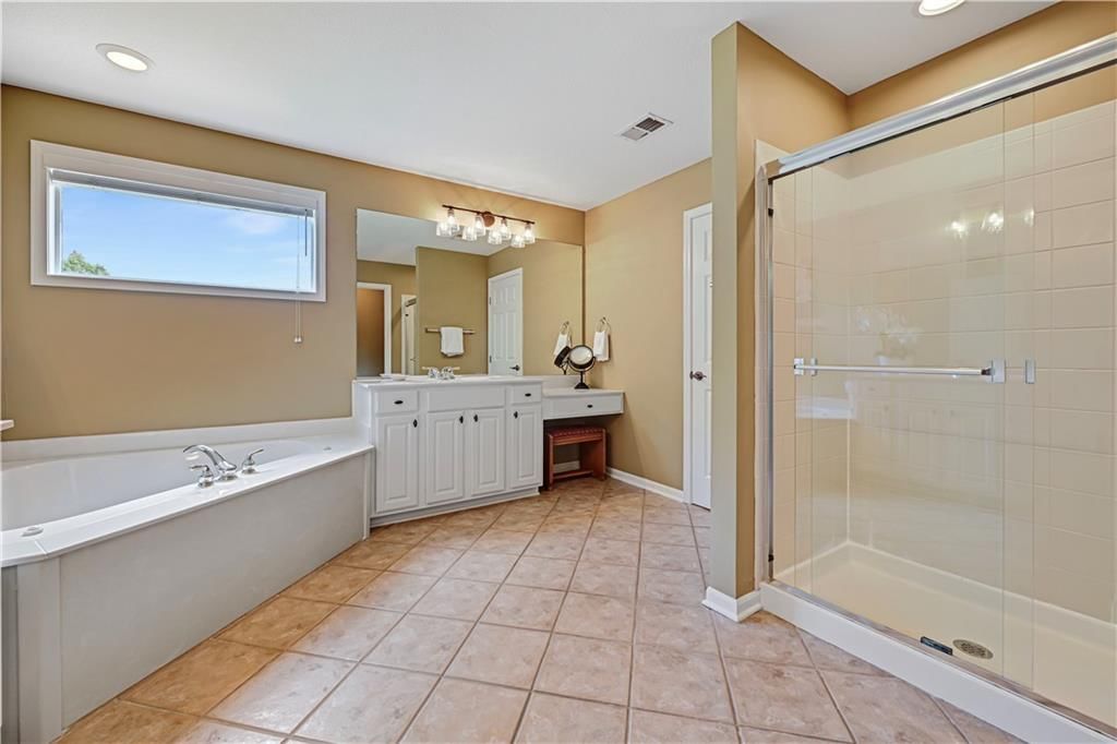 3146 W 145th Terrace — photo 31