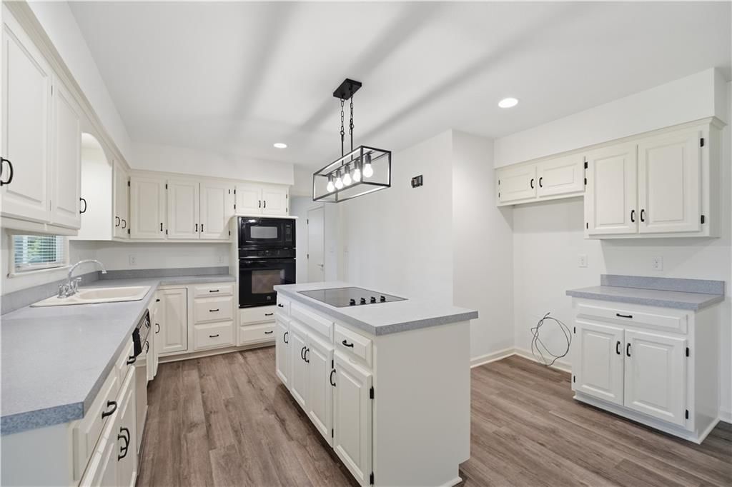 600 NE Golfview Drive — photo 15