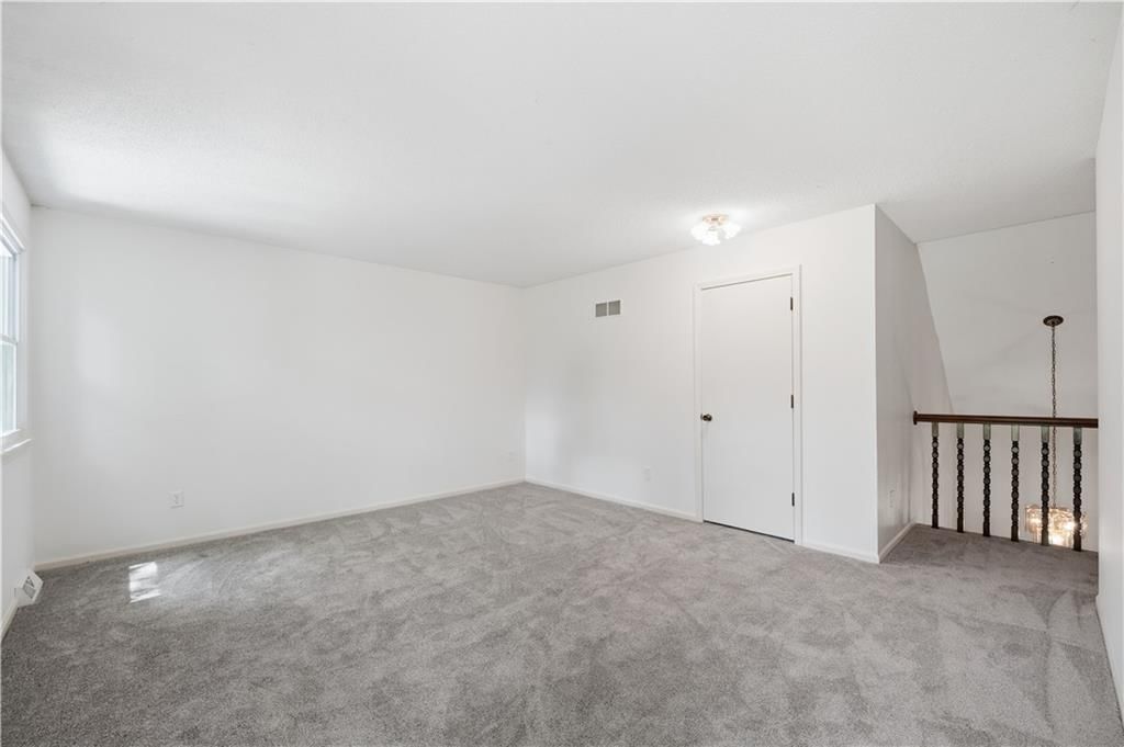 600 NE Golfview Drive — photo 29