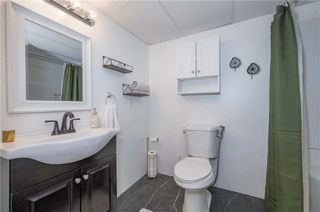 6807 NW Birch Lane — photo 36